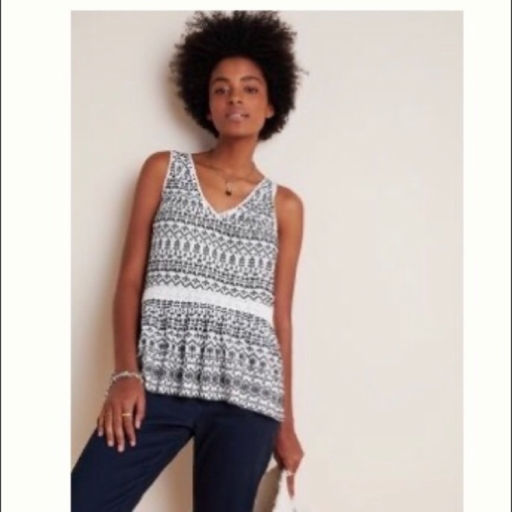 SOLD ✨Anthropologie ✨ Top
